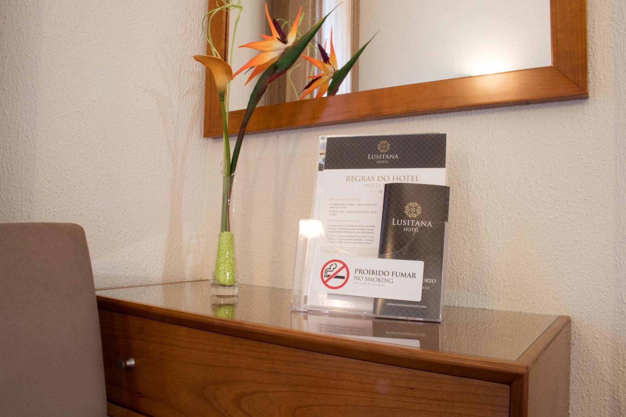 Lusitana Hotel OOporto Habitación foto